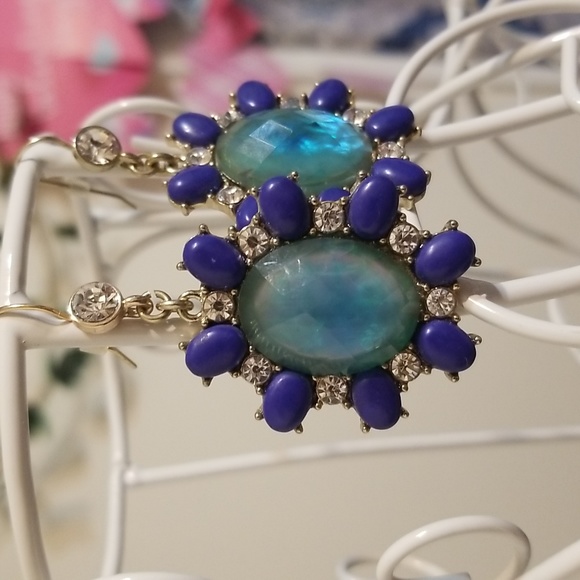 Gorgeous earrings - Picture 5 of 6